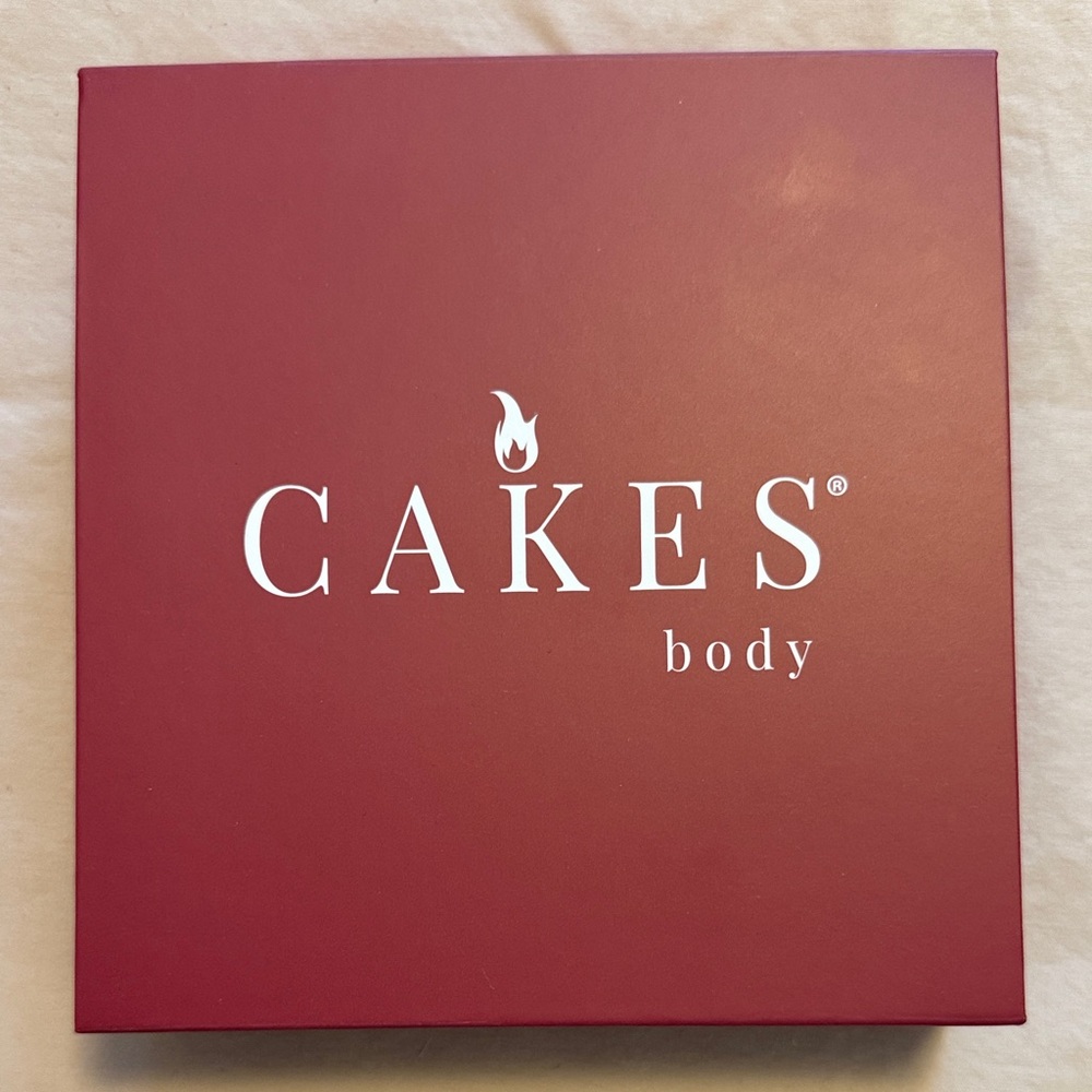 NIB Cakes Body Sticky Cakes circles honey DDD+